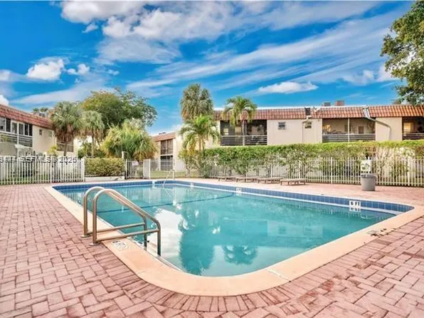 3777 NW 78th Ave, Hollywood, FL
