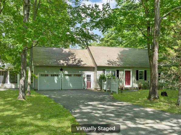 10 Shaws Lane, Dover, NH 03820