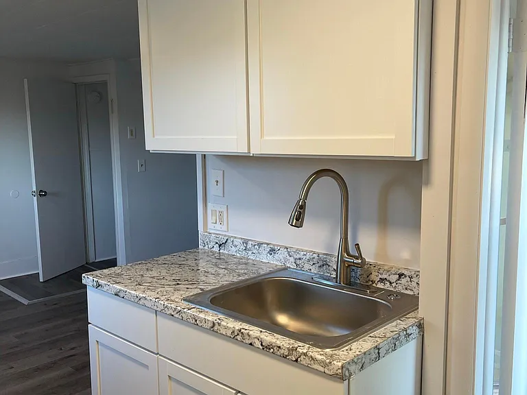 1326 Fulton Ave #2 — Photo 3
