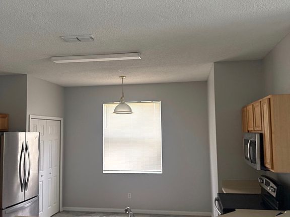 4th image of 1003 Whispering Cypress Ln