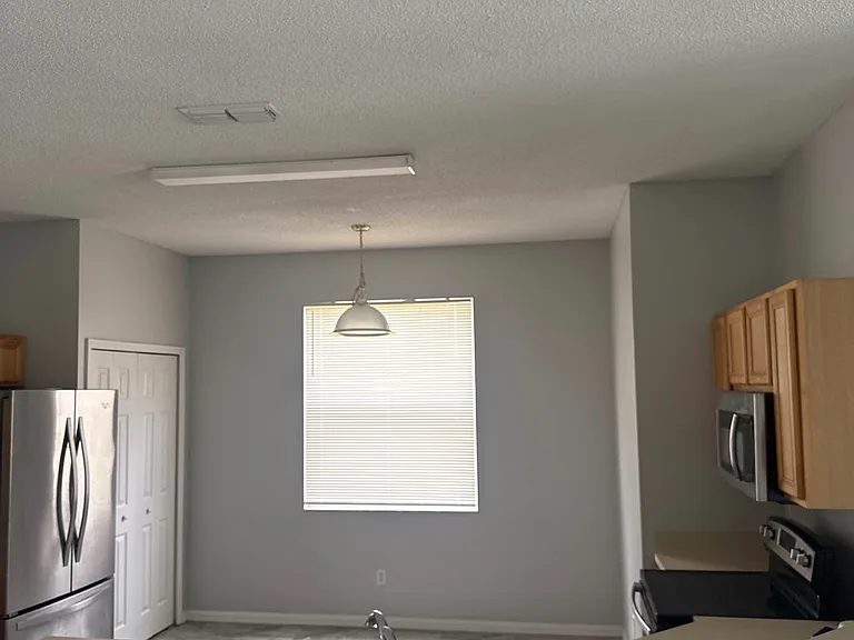 1003 Whispering Cypress Ln — Photo 4