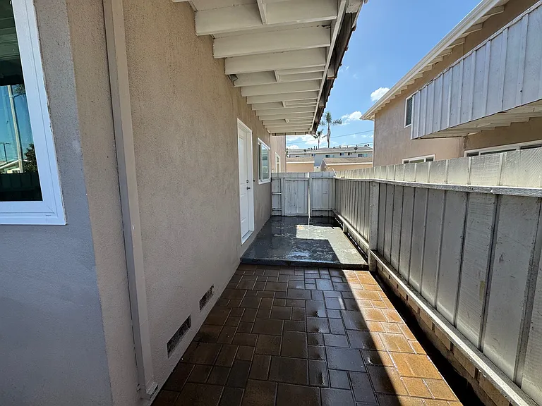 628 Empire Ave #628 — Photo 20