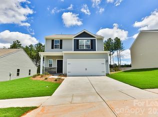 6136 Ahoskie Dr, Charlotte, NC 28215