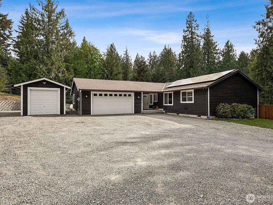 1st image of 15817 198th Avenue E