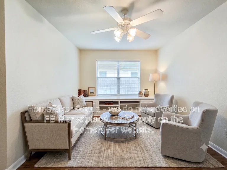 1261 Mountain Peak Dr — Photo 2
