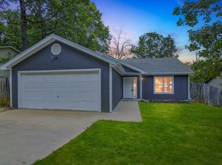 5008 Redbud Rd, Merriam Woods Village, MO 65740