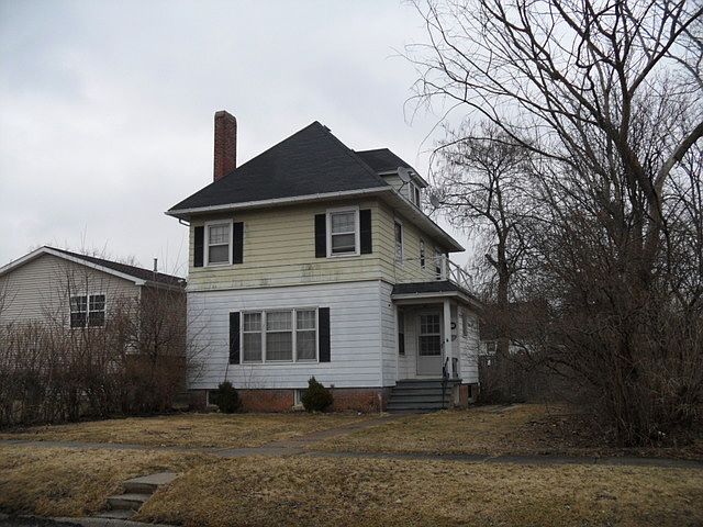 1st image of 2203 Ezra Ave