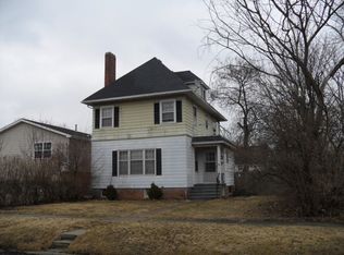 2203 Ezra Ave, Zion, IL 60099
