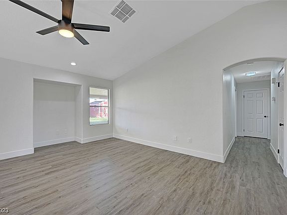 5th image of 114 Quailbush Dr