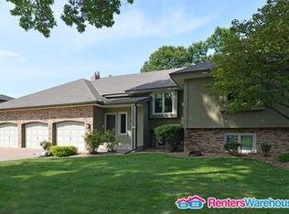 7050 River Shore Ln N, Champlin, MN 55316