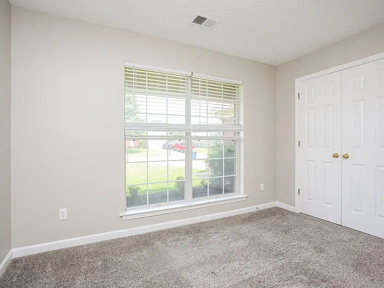 6379 Sandbourne E — Photo 14