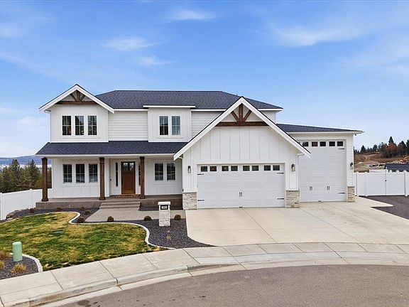 3rd image of 1323 S Aspen Ct
