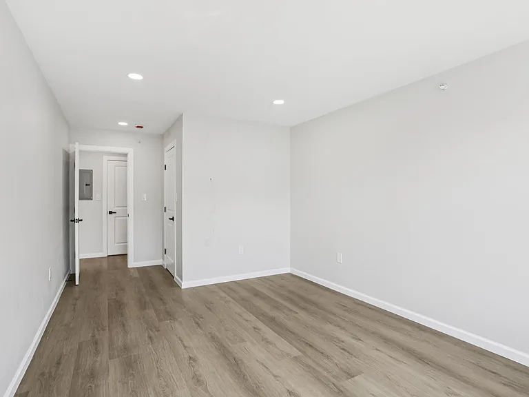200-202 Summer St — Photo 10