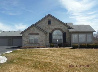 6520 Lakeview Cir, Canal Winchester, OH 43110