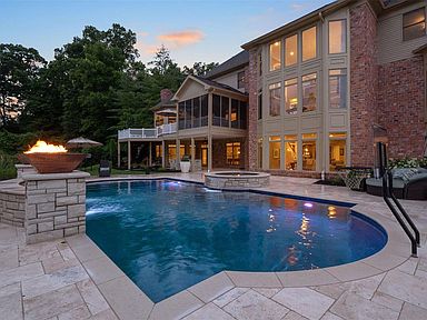 28 Overbrook Dr, Saint Louis, MO 63124 | Zillow