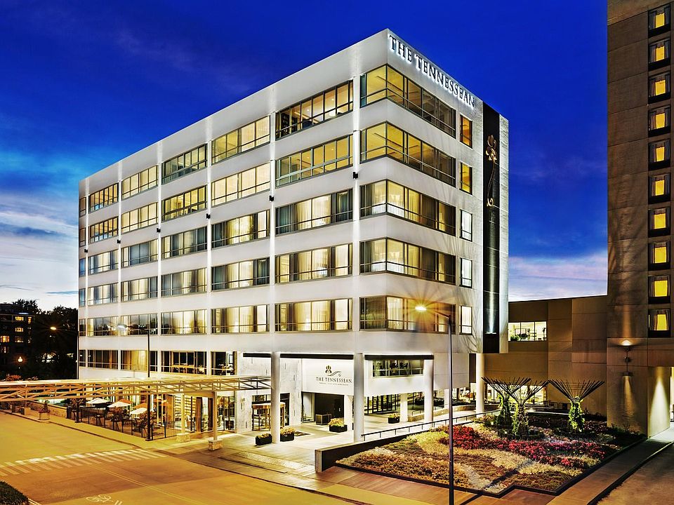 1st image of 531 Henley St #603