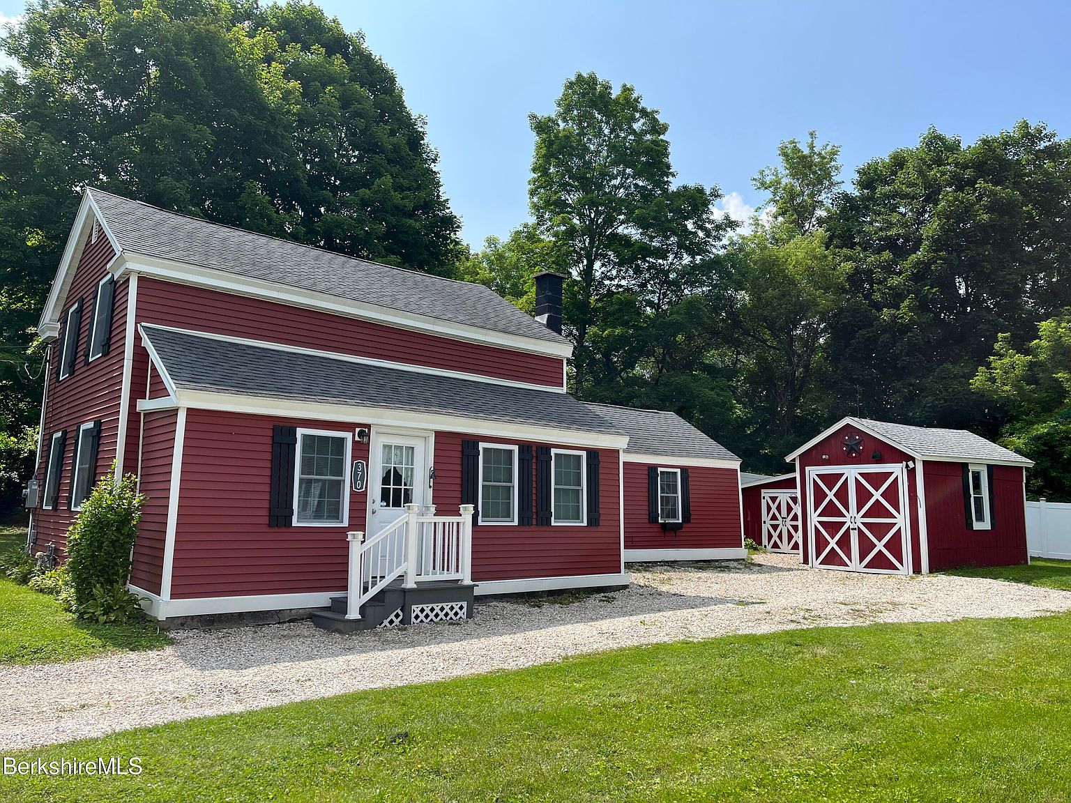 379 Fort Hill Ave, Pittsfield, MA 01201 Zillow