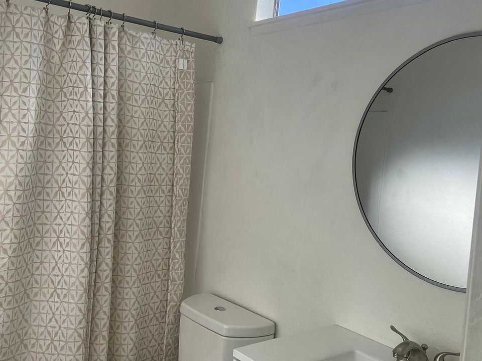 2nd image of 322 N Lancewood Ave APT A
