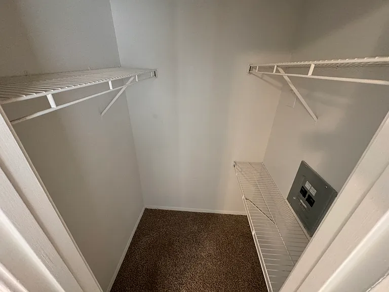Hunting Ridge Apartments — Photo 34