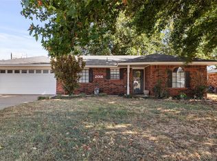 2016 E Ridgeway St, Weatherford, OK 73096