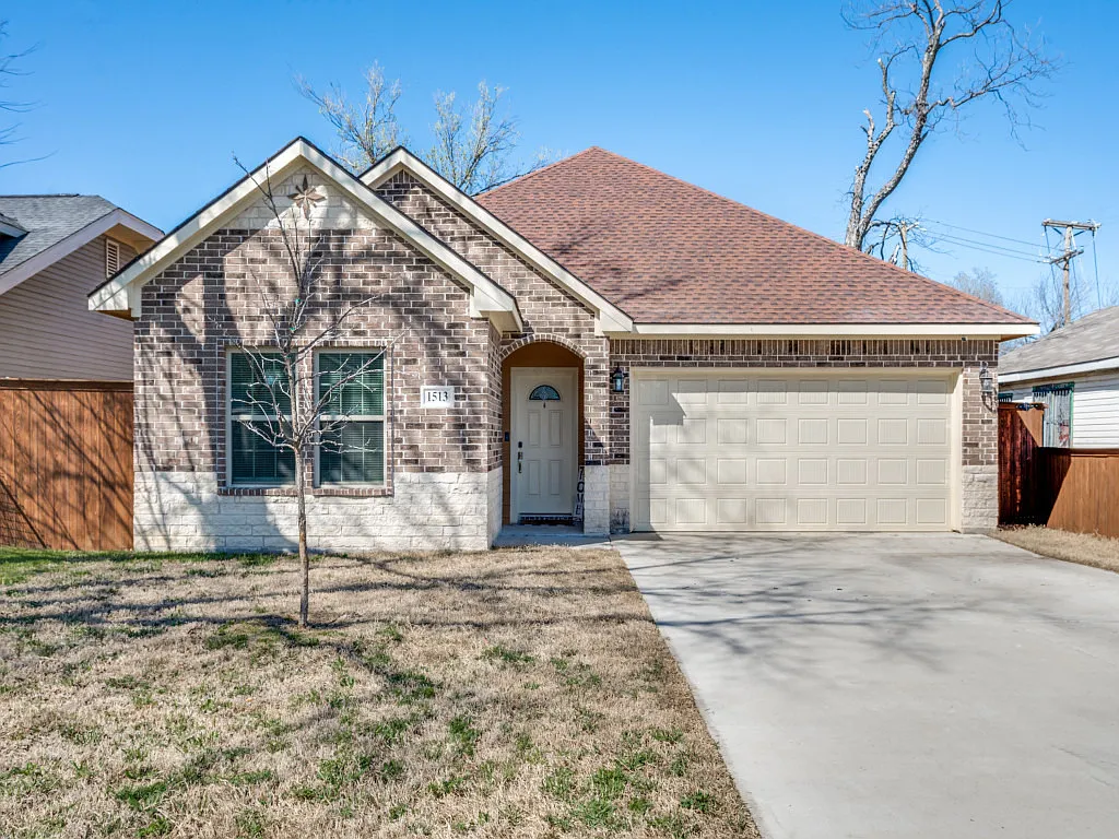 3 bed, 1563 sqft, $2,000 — Photo 1
