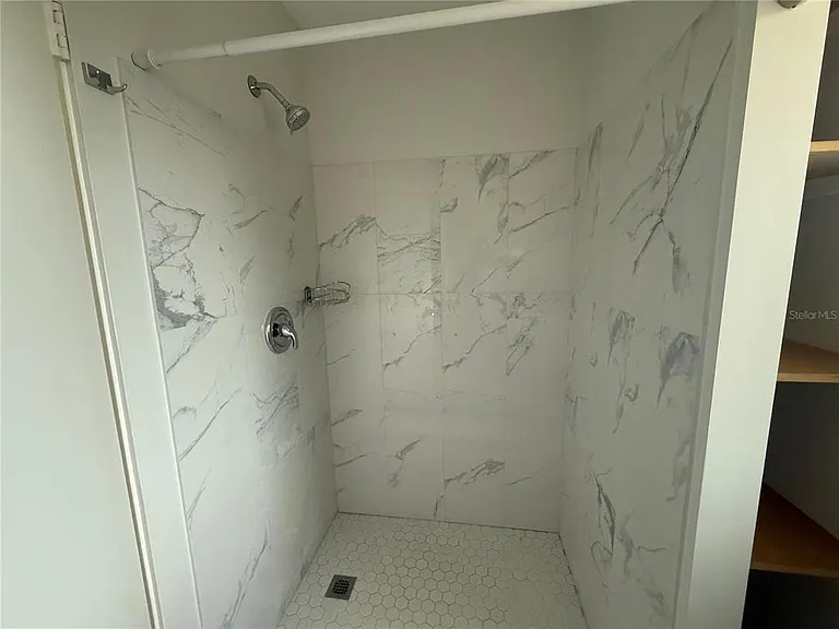 2118 Michele Dr — Photo 10