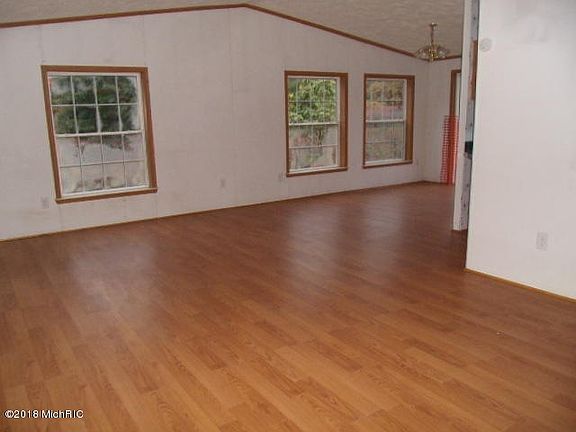 4th image of 29152 County Road 388