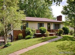 11 Hickory Dr, Asheville, NC 28806