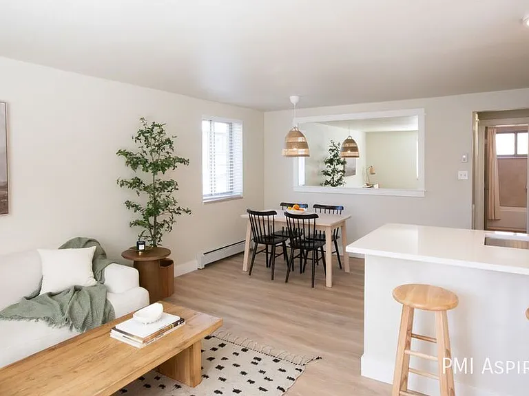 1335 N Gaylord St #306 — Photo 5