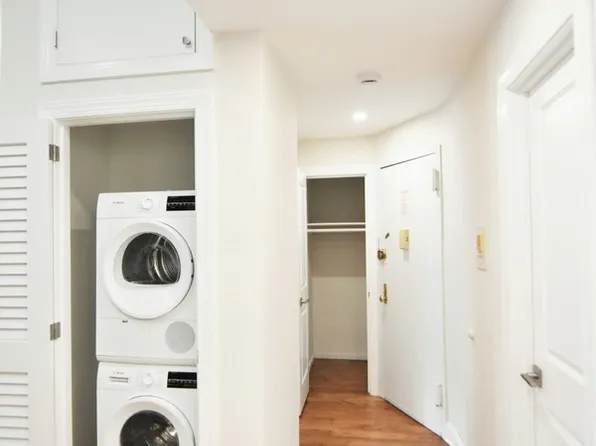 309 West 76th Street image 7 of 21