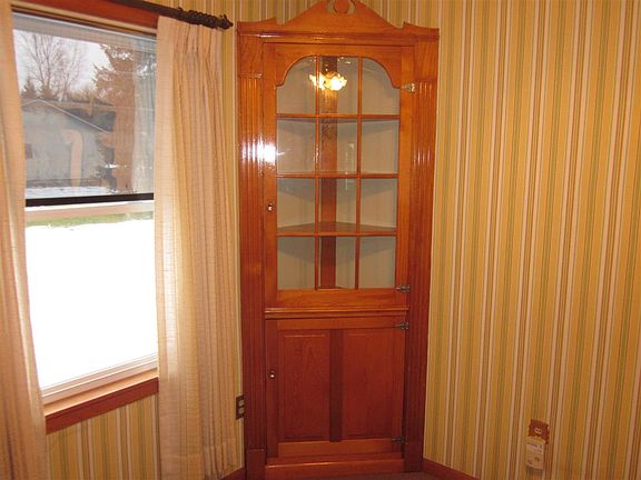4th image of 32 Maiden Ln