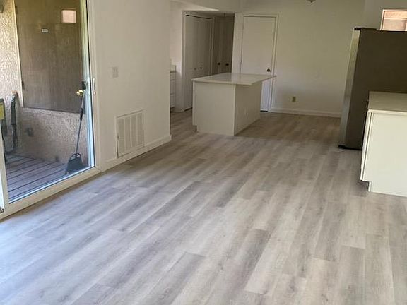 2nd image of 2601 W Broadway Blvd APT 297