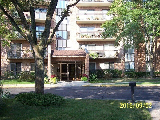 1st image of 701 Lake Hinsdale Dr APT 406