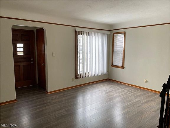3rd image of 8201 Kenton Ave