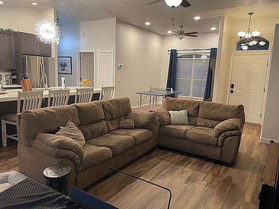 2nd image of 6725 Calistoga Cir