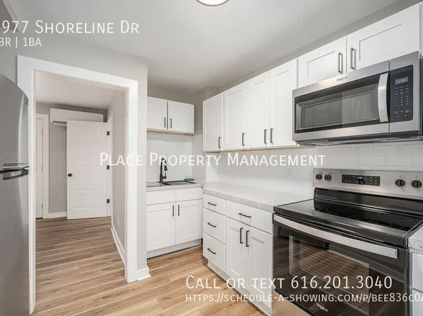 6977 Shoreline Dr, Delton, MI 49046