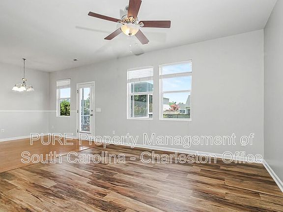 3rd image of 407 Greywood Ln
