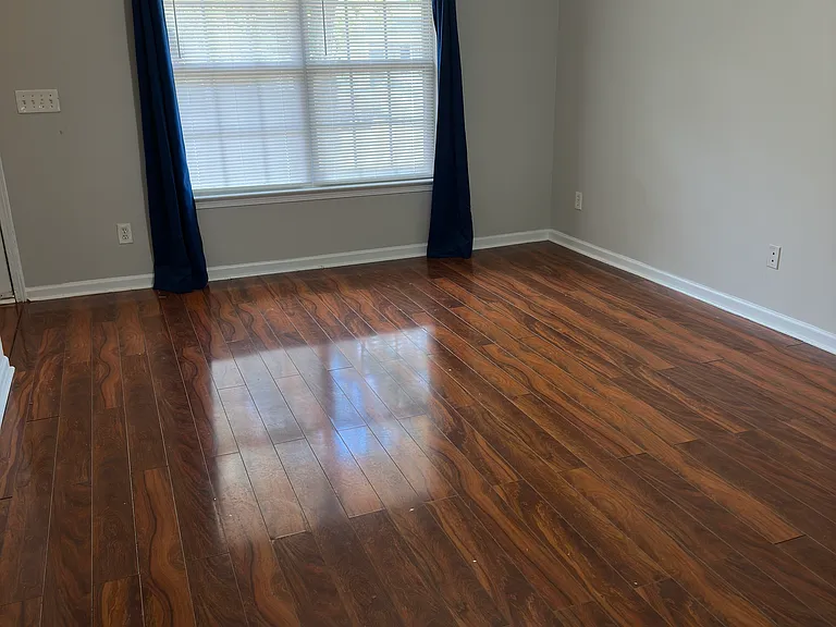 116 Lossie Ln — Photo 3