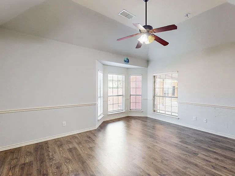 6925 Cattle Dr — Photo 6