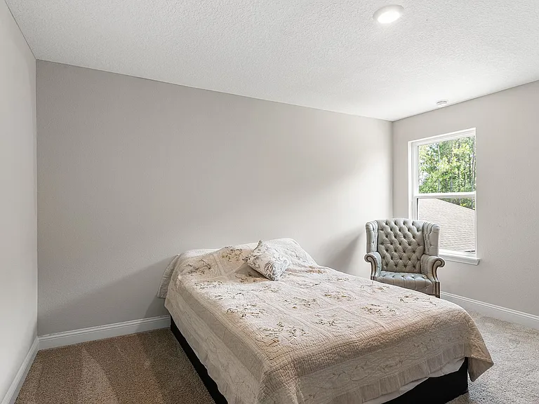 330 Greenway Ln — Photo 15