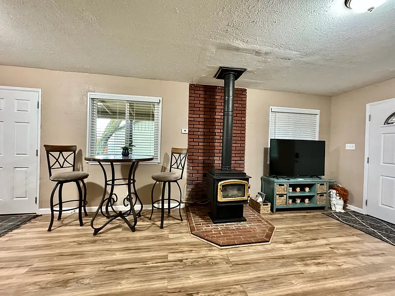 El Camino Dr — Photo 8