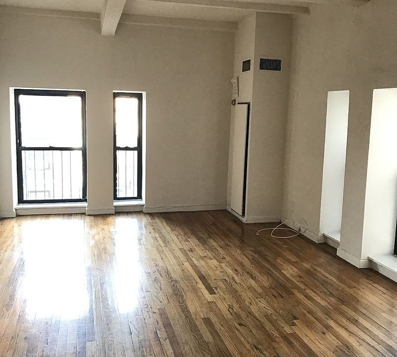 2nd image of 160 Bleecker St #**6kw**