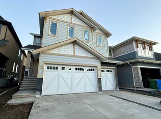 179 N Marina Grv SE, Calgary, AB T3M3S9