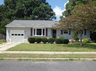 126 Osborne Rd, Somers Point, NJ 08244