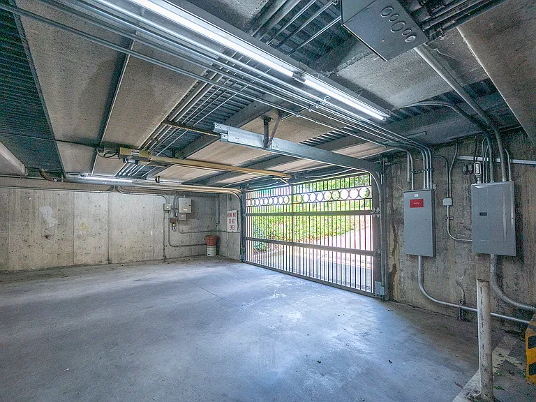 200 P St #D34 — Photo 76