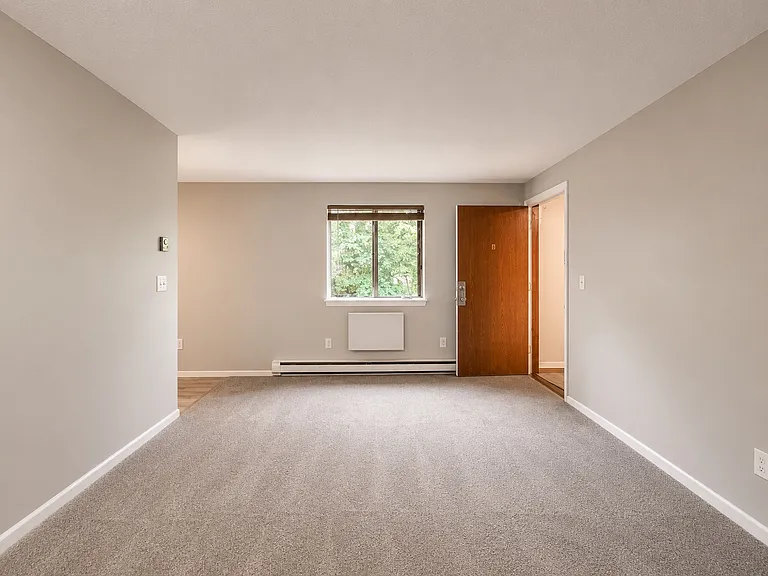 30 Hart Cir #6 — Photo 4