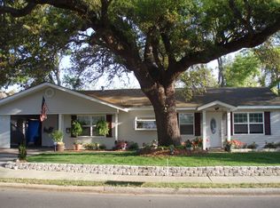 1609 Washington Ave, Pascagoula, MS 39567