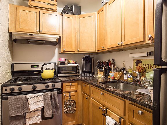 2nd image of 59 W 105th St APT 2B