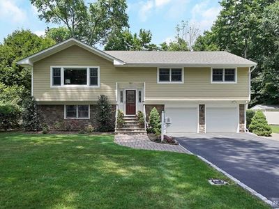 72 Warren St, Ramsey, NJ, 07446