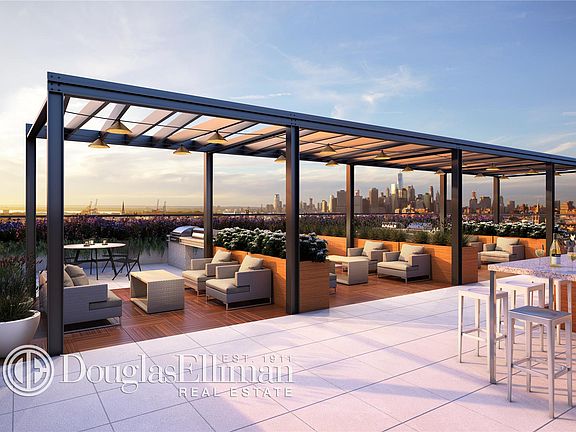 4th image of 365 Bond St APT B803